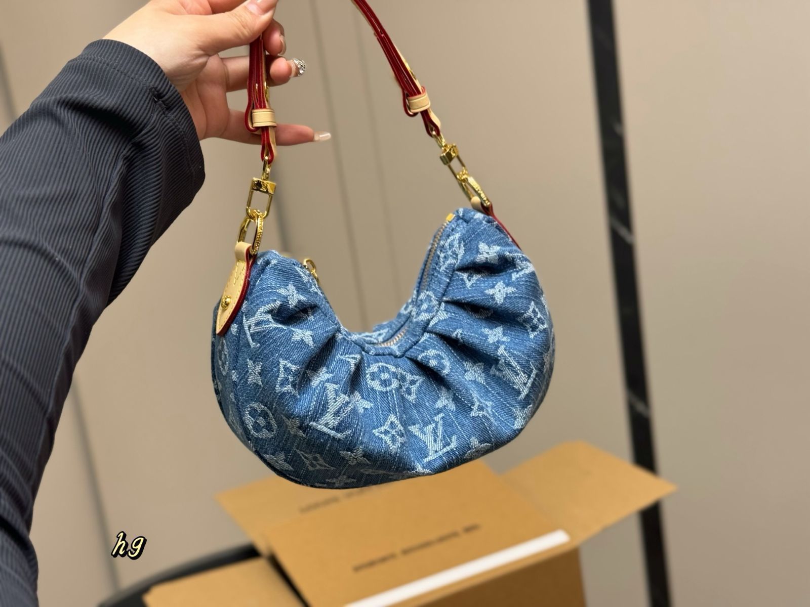 【今日特価】Louis Vuitton デニム製新色アイボリングバッグ!国内送料無料!限定在庫セール価格です! 【今日特価】Louis Vuitton デニム製新色アイボリングバッグ!国内送料無料!限定在庫セール価格です!