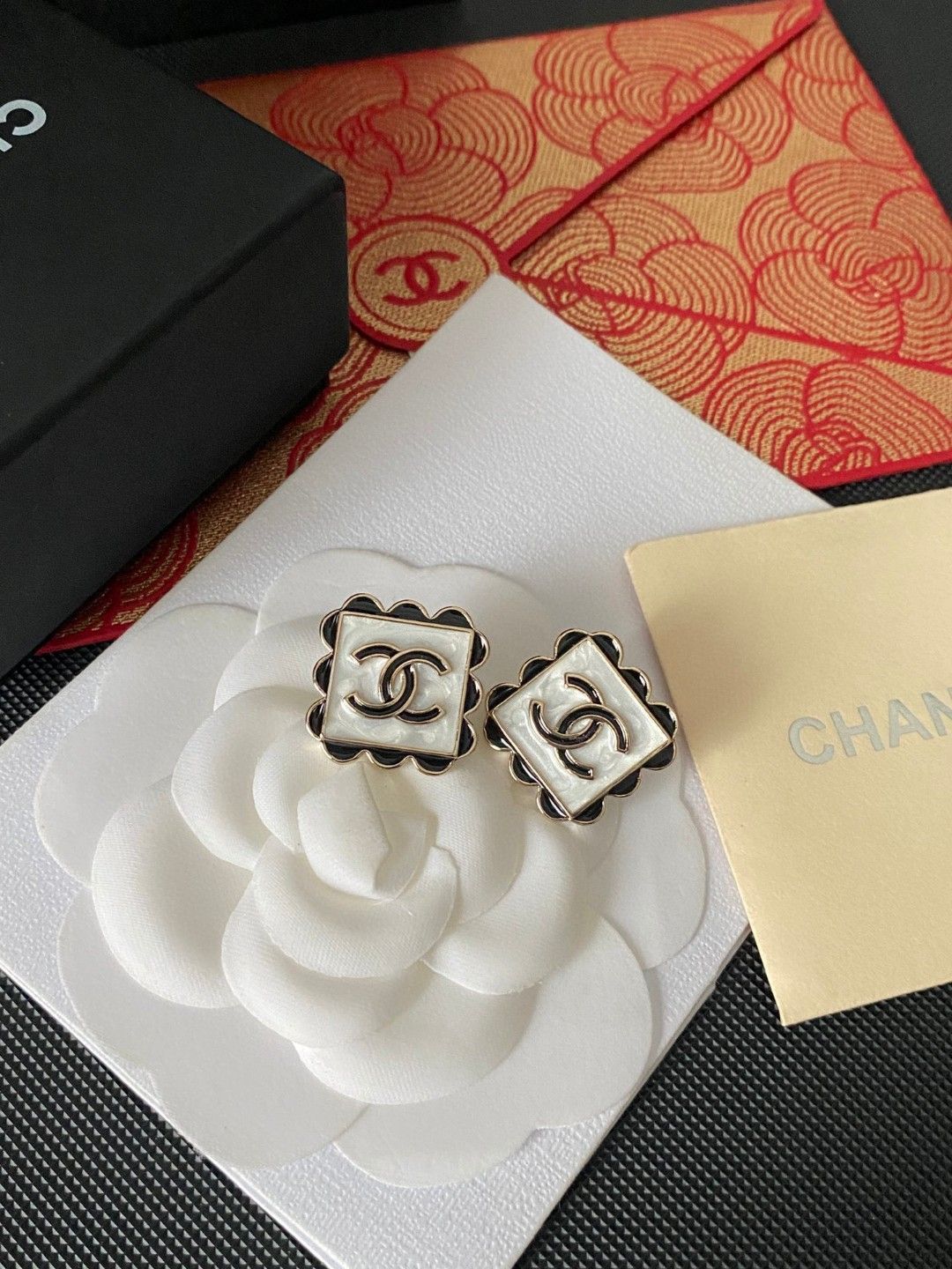 【今日特価】CHANEL ヴィンテージ ダブル C イヤリング