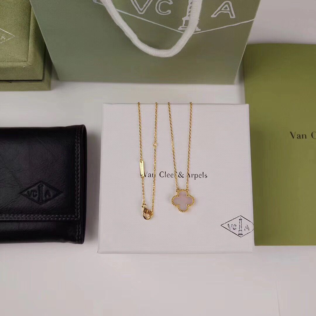 [Van Cleef & Arpels] アルハンブラ マザーオブパール ペンダントセット - ゴールド | ヴァン クリーフ & アーペル レディースジュエリー｜本日限定特価｜新品未使用