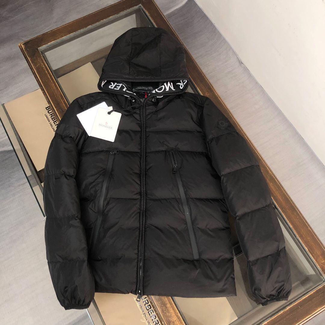 【新品未使用】MONCLER （モンクレール）ダウンジャケット｜本日限定特価｜新品未使用