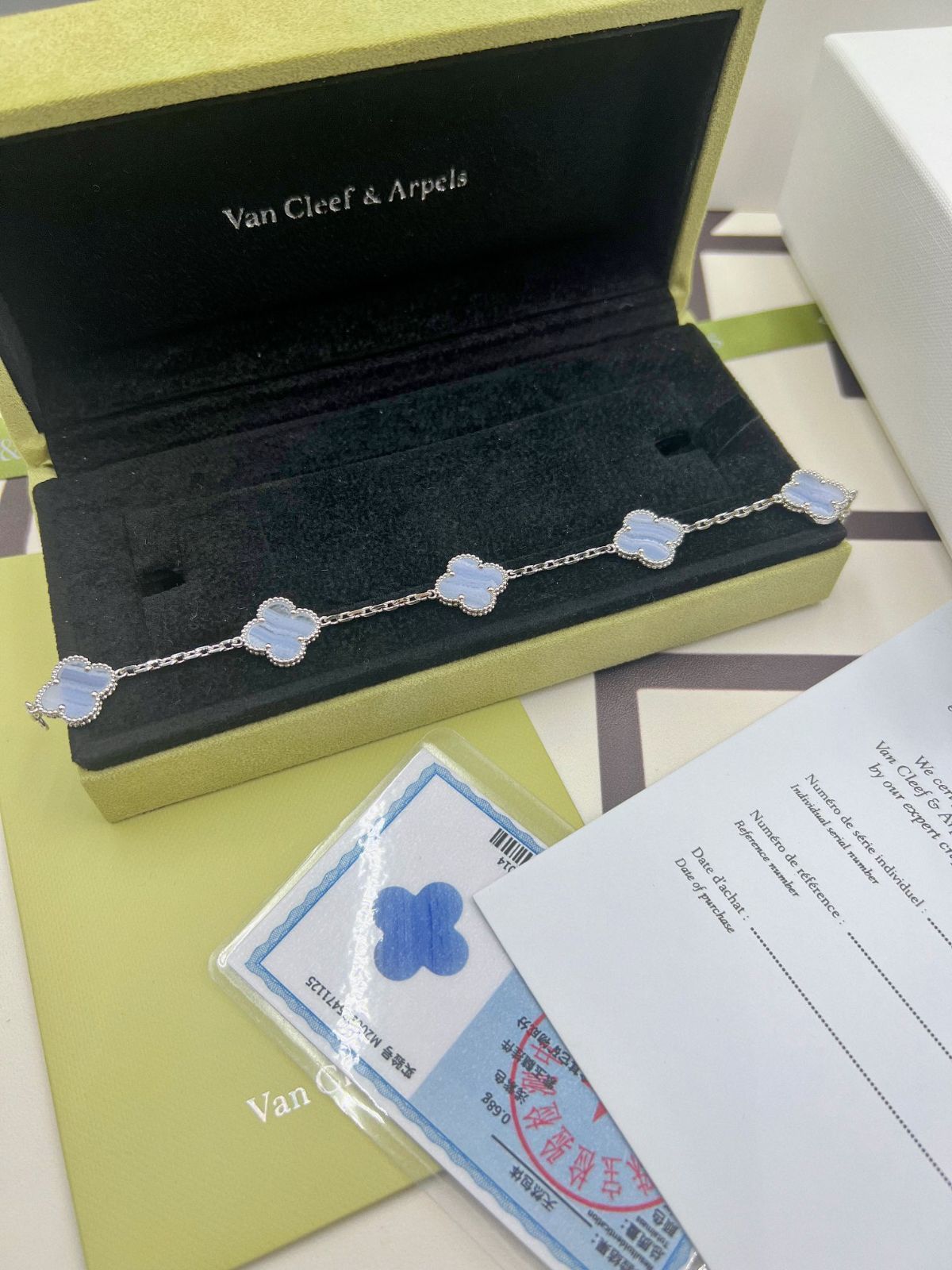 [Van Cleef & Arpels] ヴァンクリーフ＆アーペル 四つ葉のクローバー カルセドニー ブレスレット
