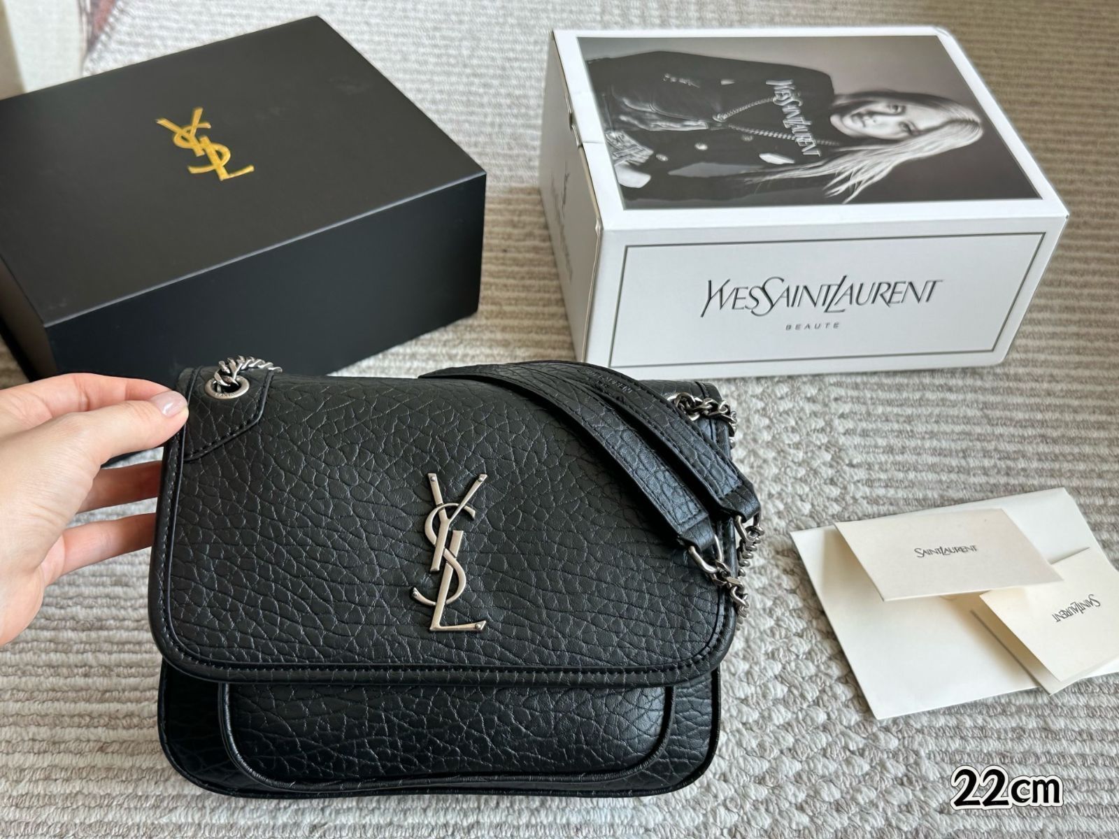 【今日特価】YSL Bubble Leather Niki Messenger Bag ワイエスエル バブルレザー ニキ メッセンジャーバッグ