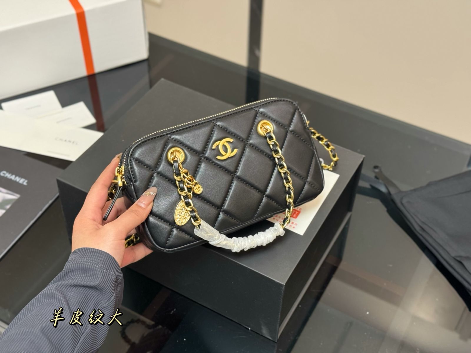 【今日特価】Chanel 23B Gold Coin Boston Bag ゴールドコイン ボストンバッグ