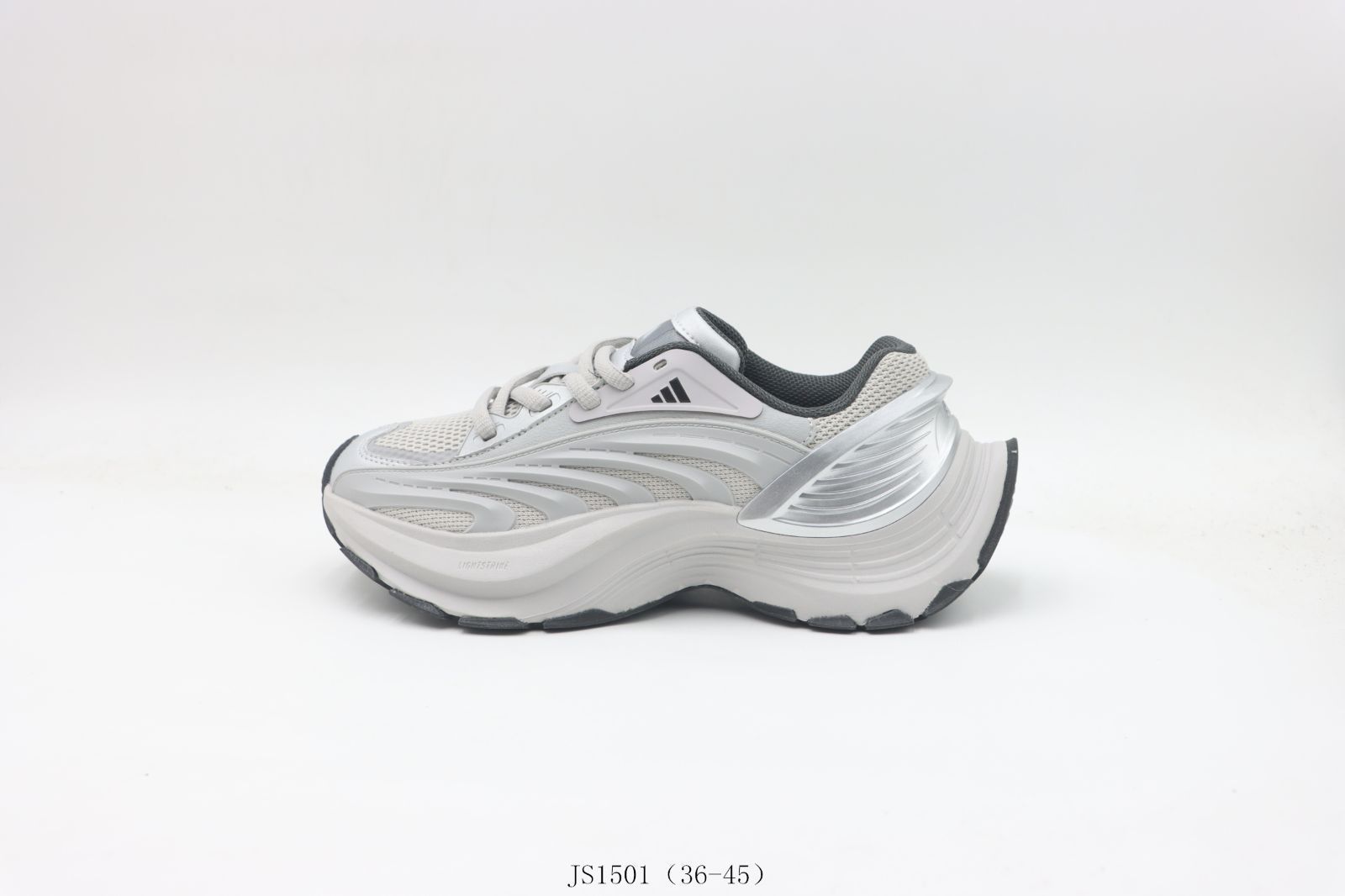 【今日特価】アディダス ランニングシューズ シルバー JS1501（Silver）