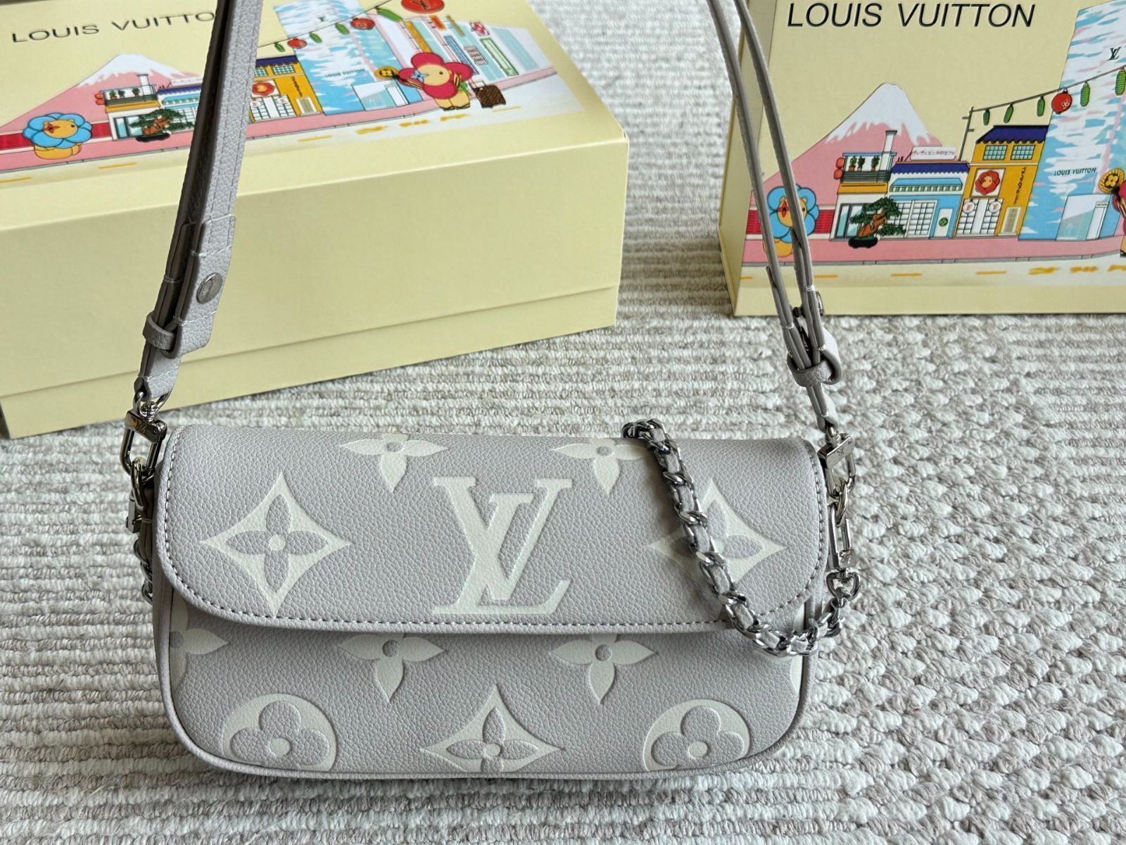 【今日特価】L Brand Cream White Ivy WOC Mini Bag（エル ブランド クリームホワイト アイヴィ WOC ミニバッグ）