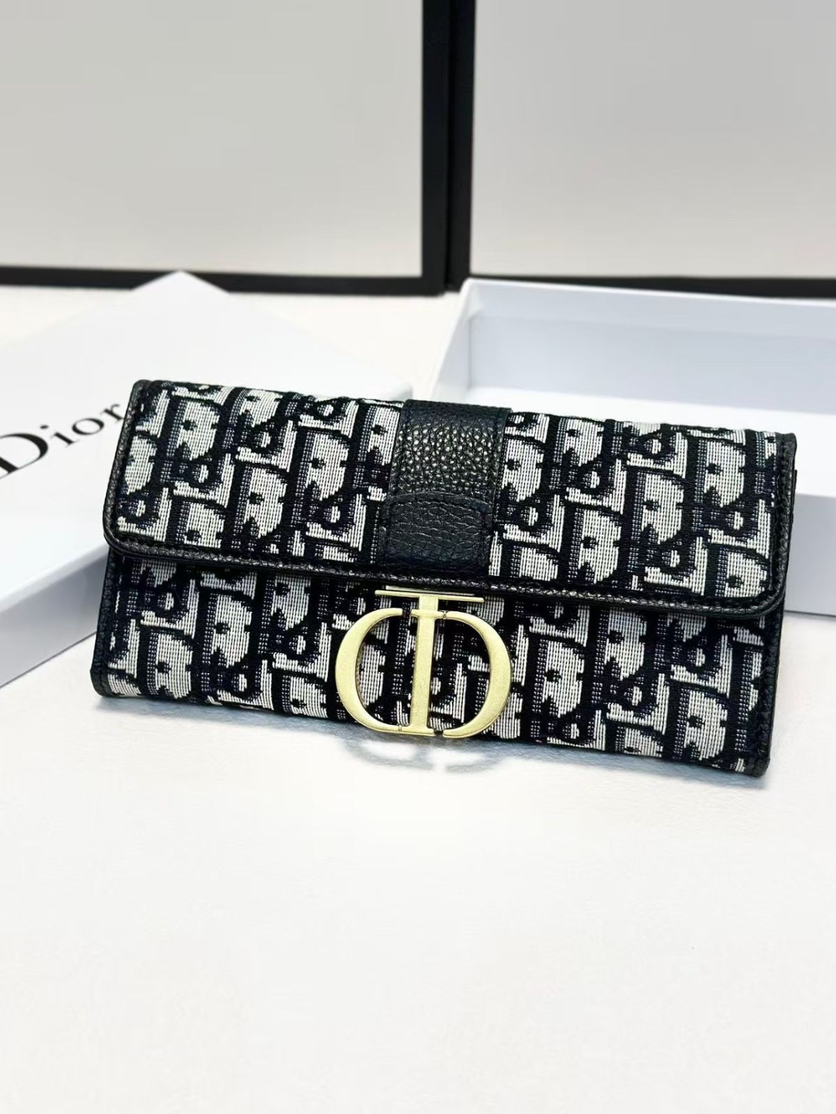 新品未使用 DIOR財布[本日特価|新品未使用品]