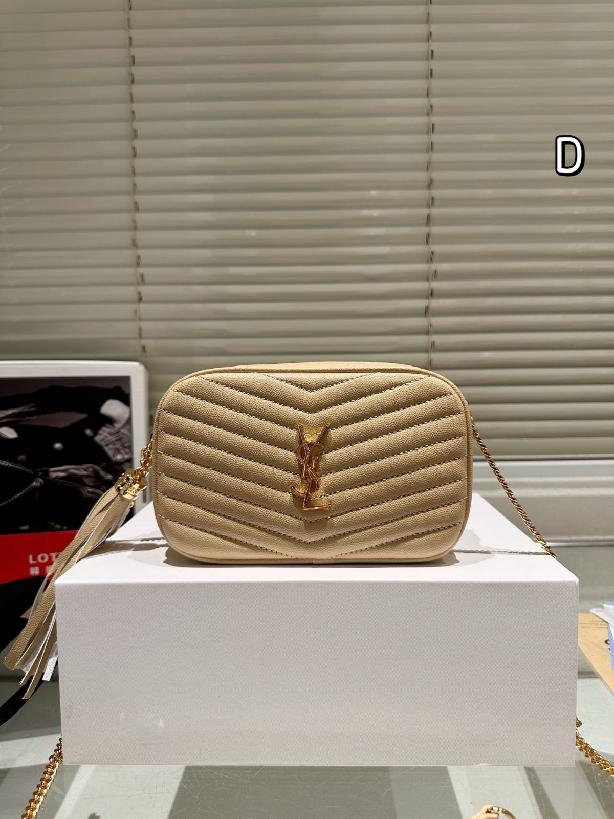 【今日特価】YSL Lou Lou Camera Bag / YSL ルル カメラバッグ