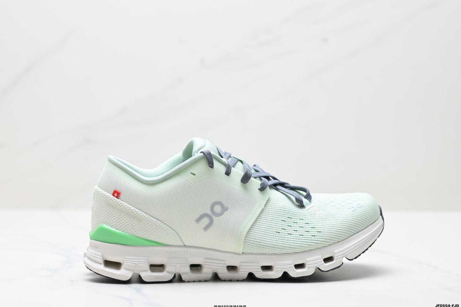 オンランニング（ON Running）Cloud X 4 ロートップ 軽量 快適 マルチファンクション ライフスタイル スポーツ シューズ