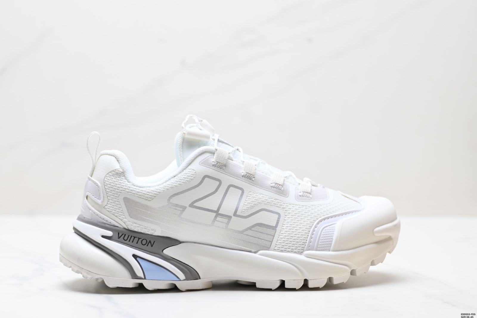 Louis Vuitton / ルイ・ヴィトン Runner Tatic シリーズ レース式厚底 ロートップ アウトドア登山シューズ