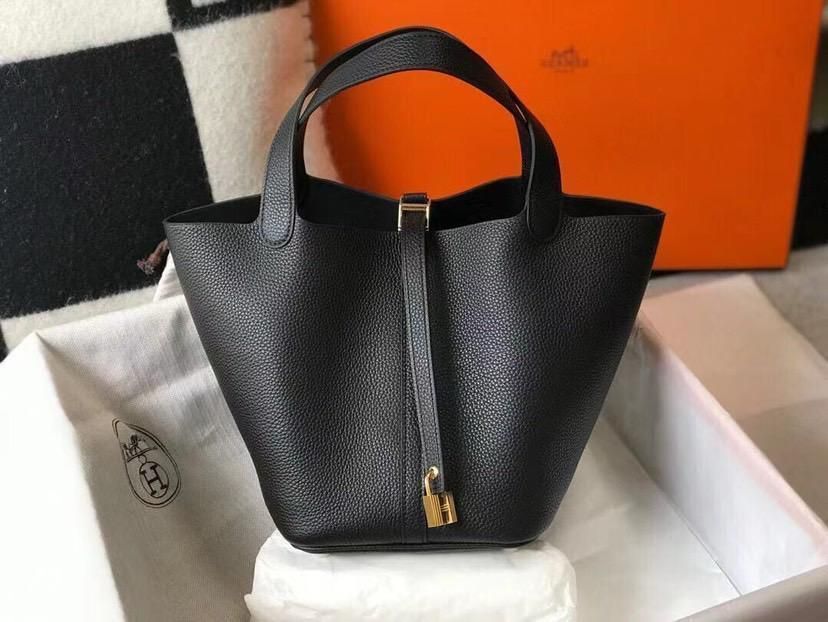 ブラック　レディース　ハンドバッグ　18cm ゴールド金具　ピコタン