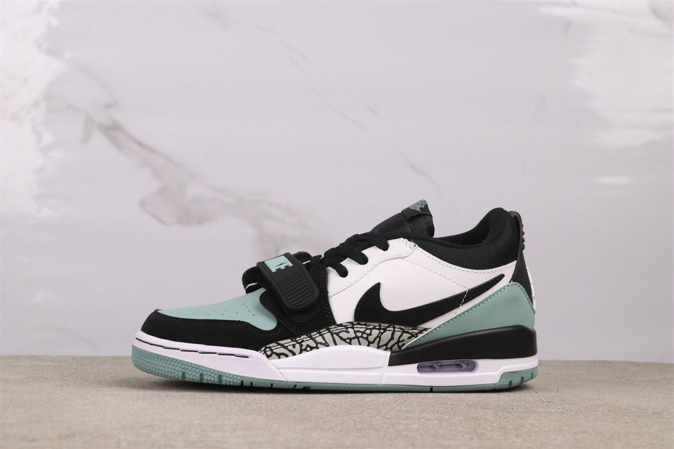【今日特価】Air Jordan / エア ジョーダン Legacy 312 Low CD7069-109 ブラック ホワイト グリーン