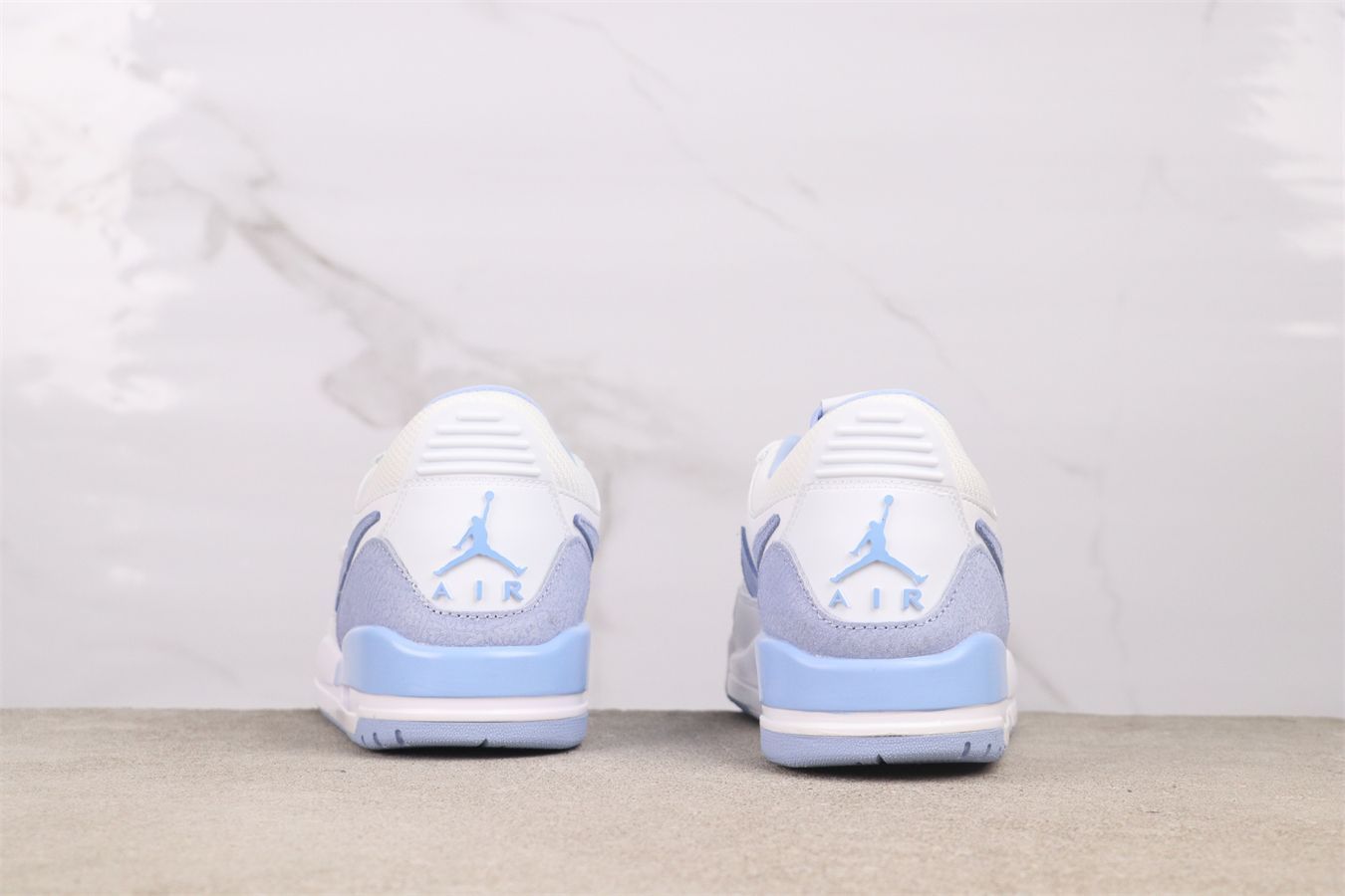 【今日特価】Jordan エアジョーダン Legacy 312 Low FQ7827-104 白水藍