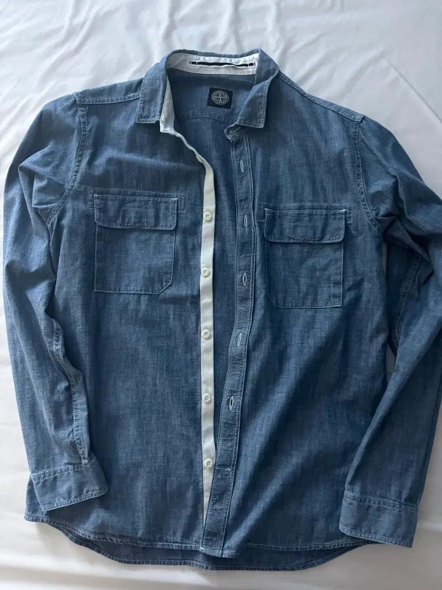 STONE ISLAND ストーンアイランド シャツ ブルー