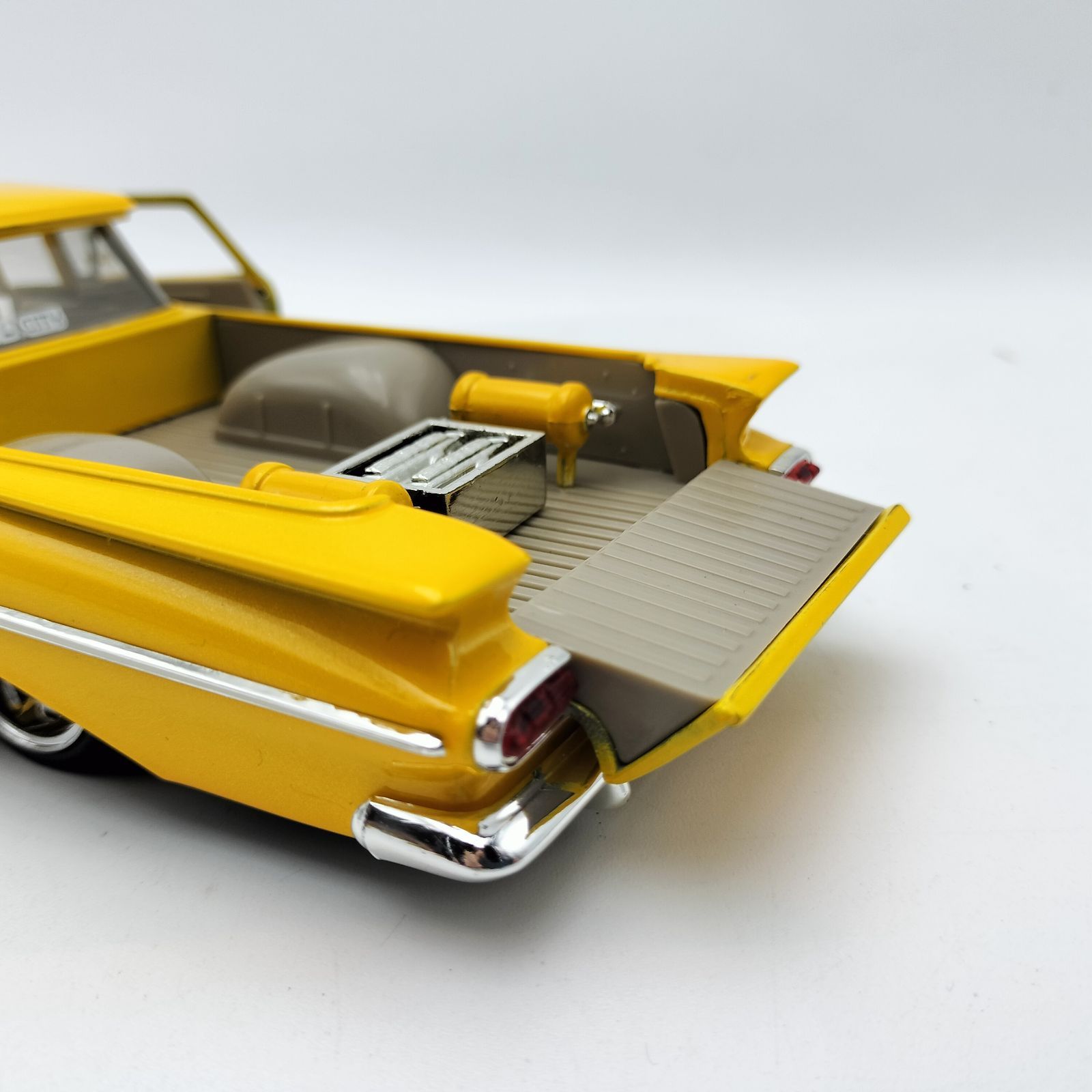 1959 シボレー エルカミーノ イエローJada Toys 1/24 DUB CITY ダイ