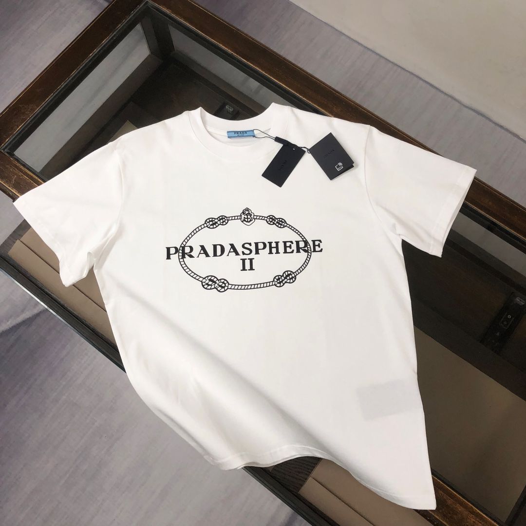 【本日限定特価】PRADA 春夏 ロゴプリントTシャツ [本日特価|新品未使用品]