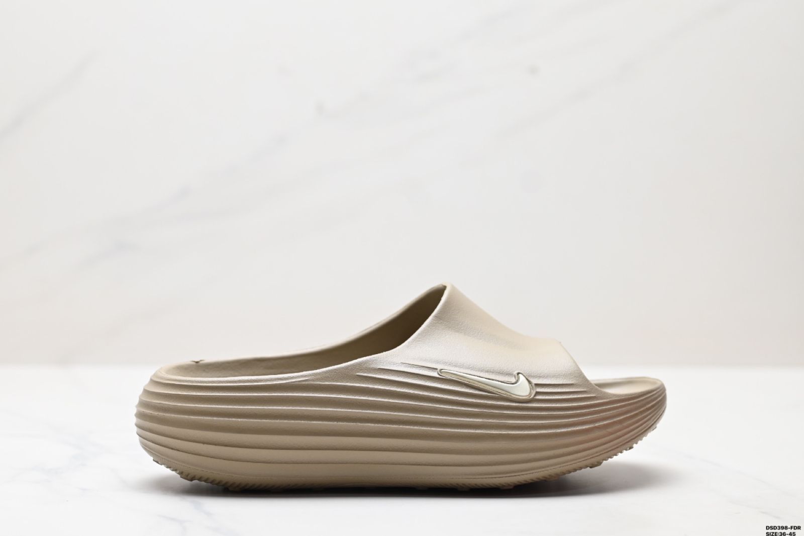 Nike ReactX REJUVEN8 Slide ナイキ シンプル快適 ドームシューズ