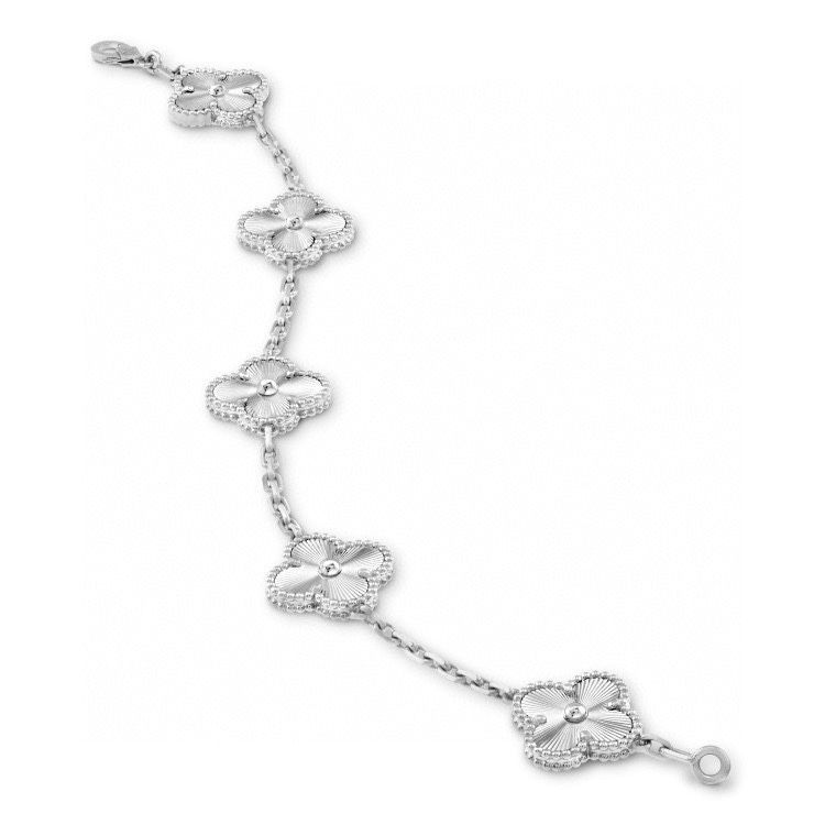 Van Cleef & Arpels ヴァン クリーフ&アーペル VCAレーザーカット 五花ブレスレット 四つ葉のクローバー? 五花ブレスレット|本日限定特価|新品未使用 Van Cleef & Arpels ヴァン クリーフ&アーペル VCAレーザーカット 五花ブレスレット 四つ葉のクローバー? 五花ブレスレット|本日限定特価|新品未使用