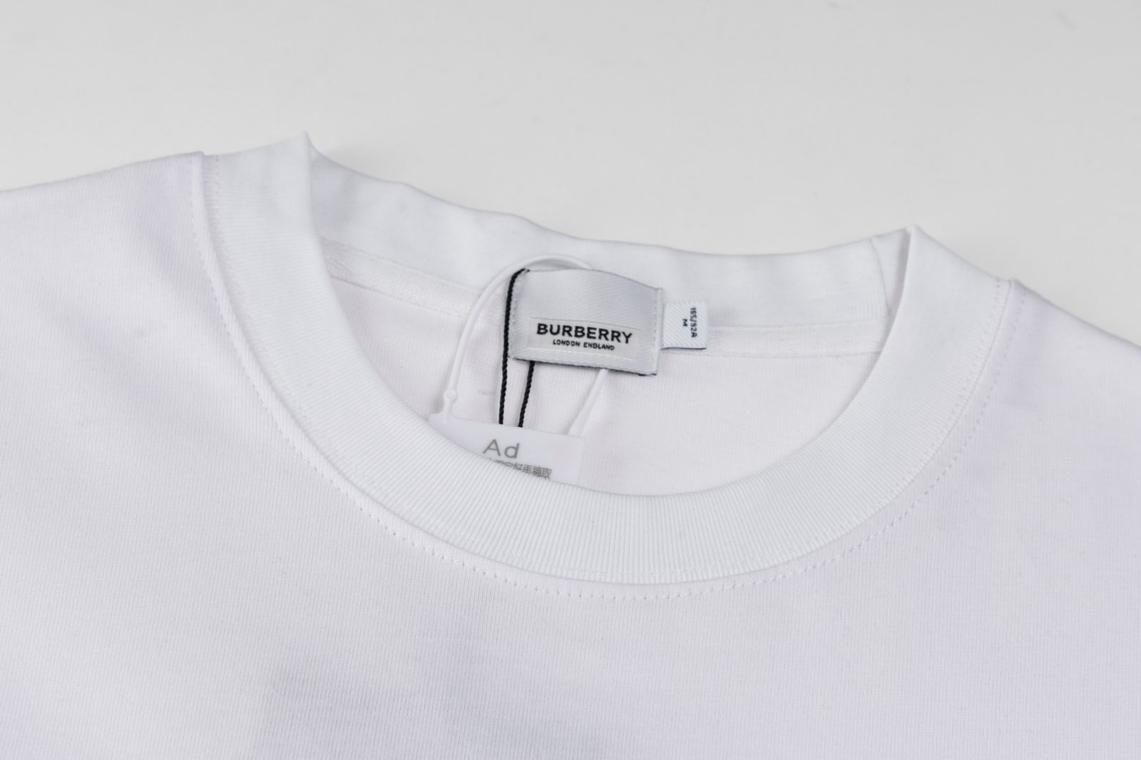 【今日特価】BURBERRY 25SS 刺繍ロゴ シャツ 【今日特価】BURBERRY 25SS 刺繍ロゴ シャツ