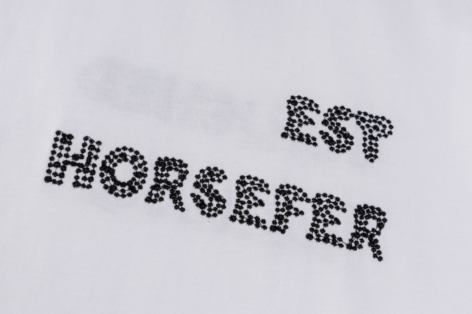 【今日特価】BURBERRY 25SS 刺繍ロゴ シャツ 【今日特価】BURBERRY 25SS 刺繍ロゴ シャツ