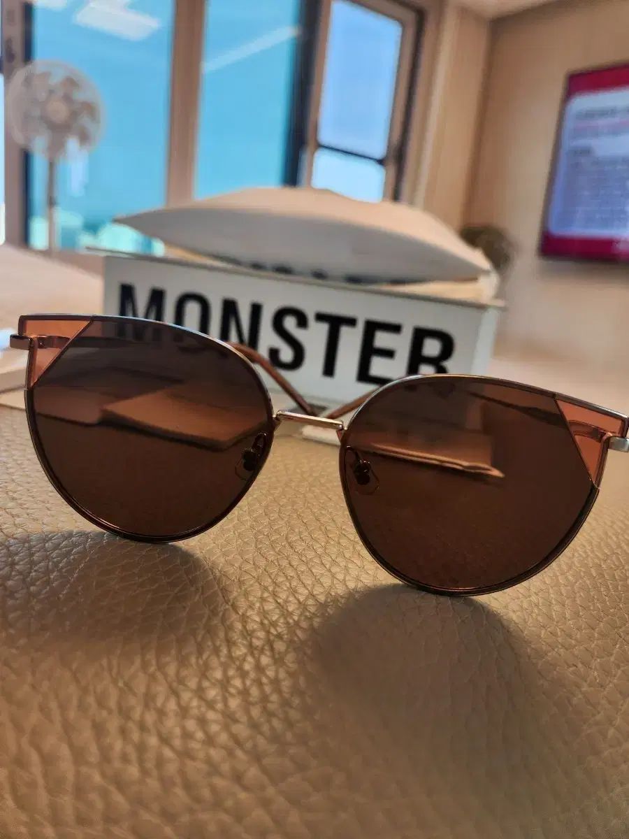 GENTLE MONSTER(ジェントルモンスター) サングラス