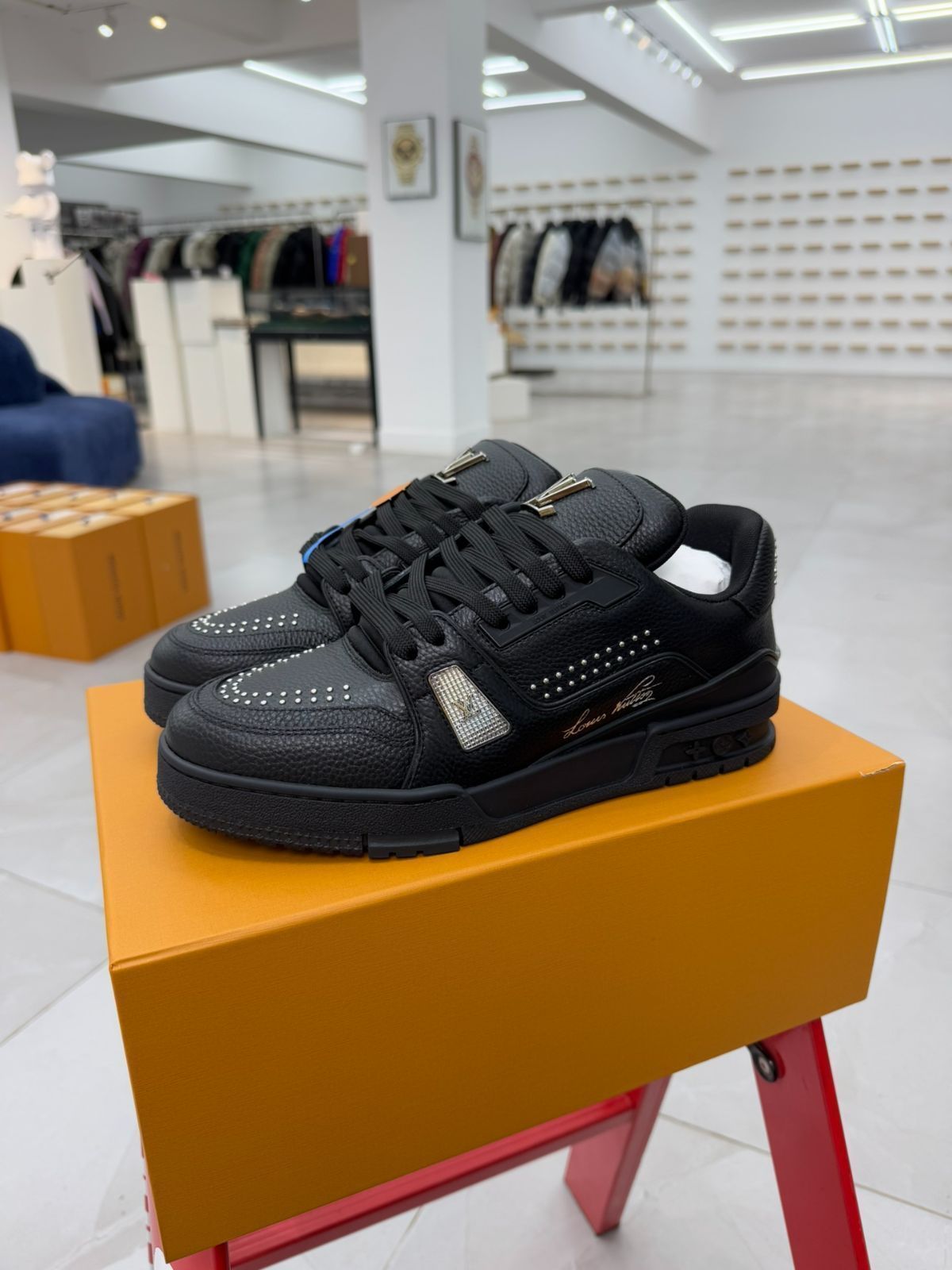 Louis Vuitton Trainer カラー 84-ブラック リベット-MM輸入2