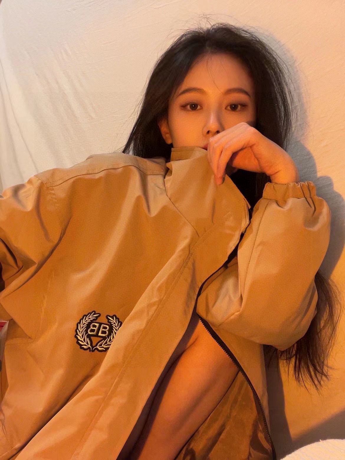 バレンシアガ（Balenciaga） BLCG のクラシックな麦穂柄の防水ライダージャケット アウター