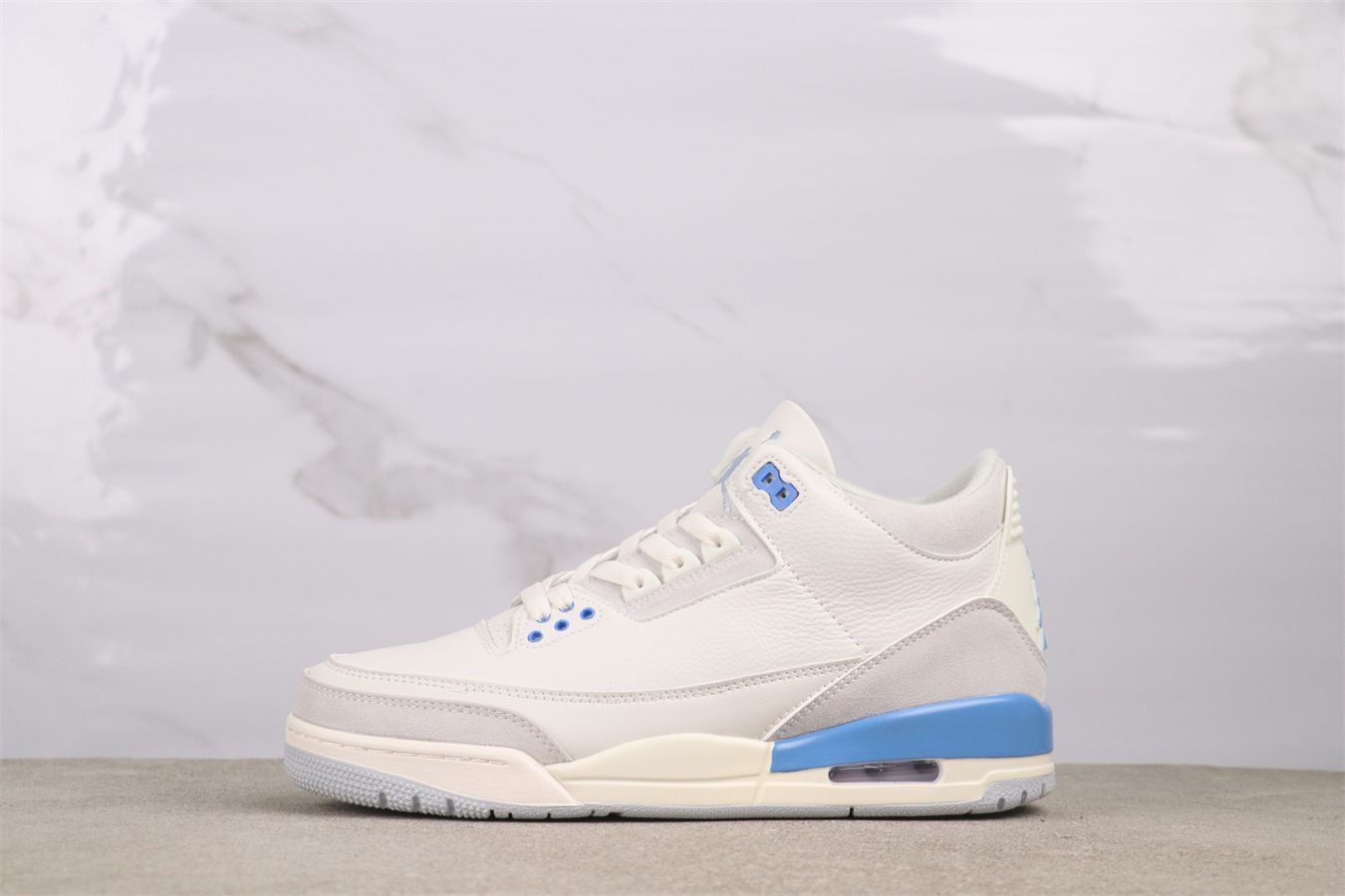 【今日特価】Air Jordanエアジョーダン CT8532-101 ホワイト & ブルー