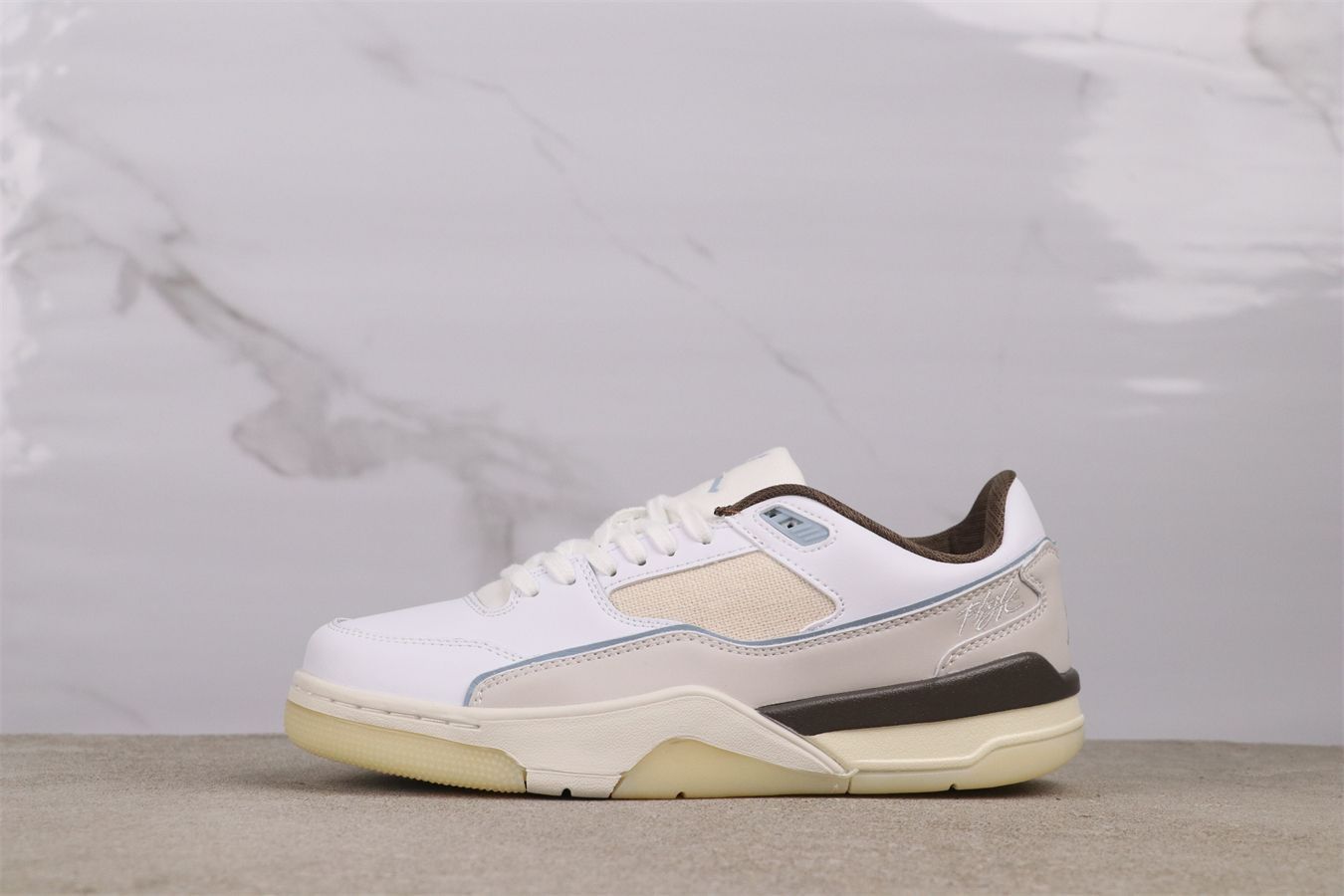【今日特価】Nike / ナイキ Jordan Flight Court IB8858-141 ジョーダン 4 ホワイト グレー