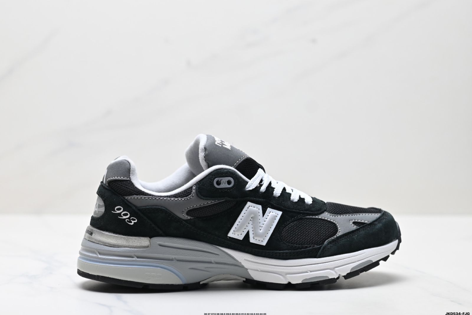 【今日特価】ニューバランス New Balance NB メイドイン USA MR993 シリーズ 米国製血統のクラシックなレトロ レジャースポーツ 万能なダディーランニングシューズ。