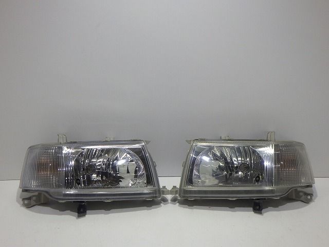プロボックス　ヘッドライト　左右　ハロゲン　NCP50/55　52-075　レベ無し　81110/81150-52710　前期　コーティング　260605210