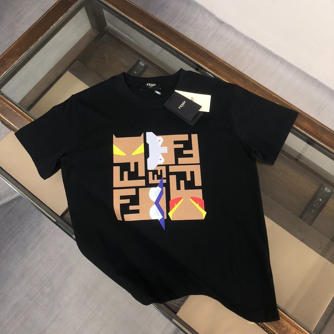 【本日限定特価】FENDI 春夏 ロゴプリントTシャツ [本日特価|新品未使用品]