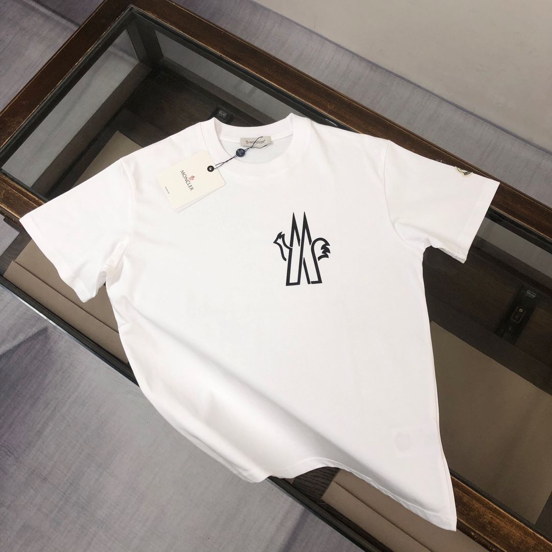 【本日限定特価】MONCLER クルーネックTシャツ - 高品質コットンで快適な着心地 [本日特価|新品未使用品]