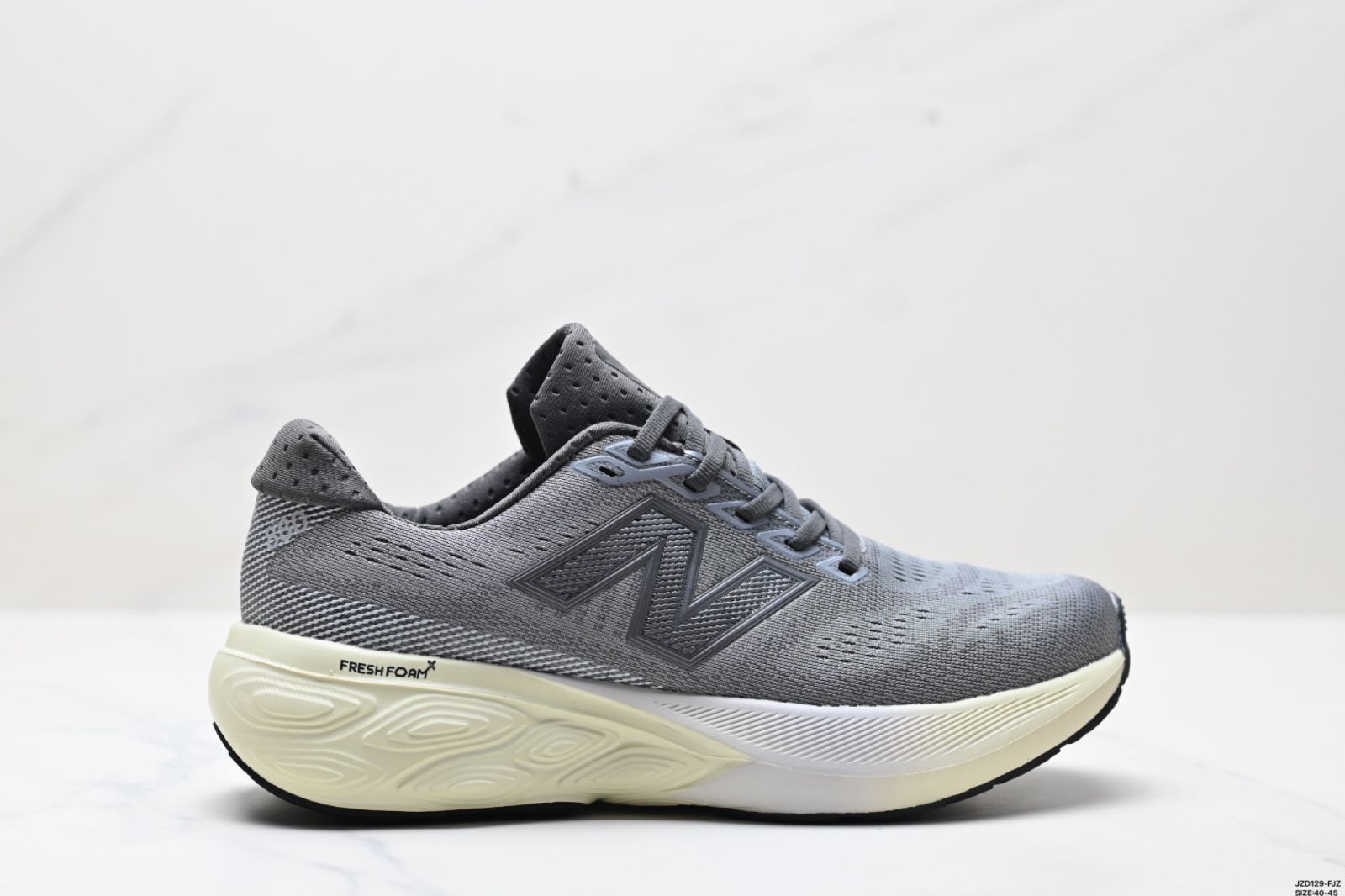 New Balance（ニューバランス） 「ニューバランス W880 シリーズ レトロダッドスタイル レジャースポーツ ジョギングシューズ」