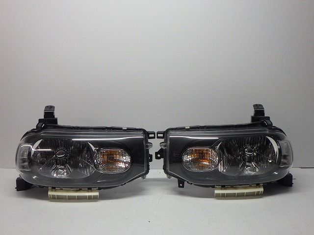 キューブ　ヘッドライト　左右　キセノン　Z12　BNZ12　HID　P8191　ZE　バラスト付　コーティング　綺麗　260604219