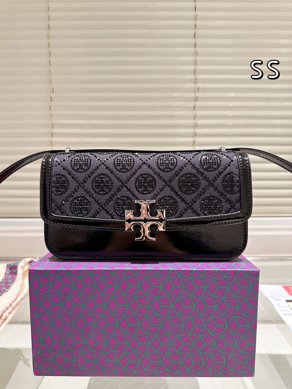 【今日特価】Tory Burch Rhinestone Baguette Bag - トーリーバーチ ラインストーン バゲットバッグ