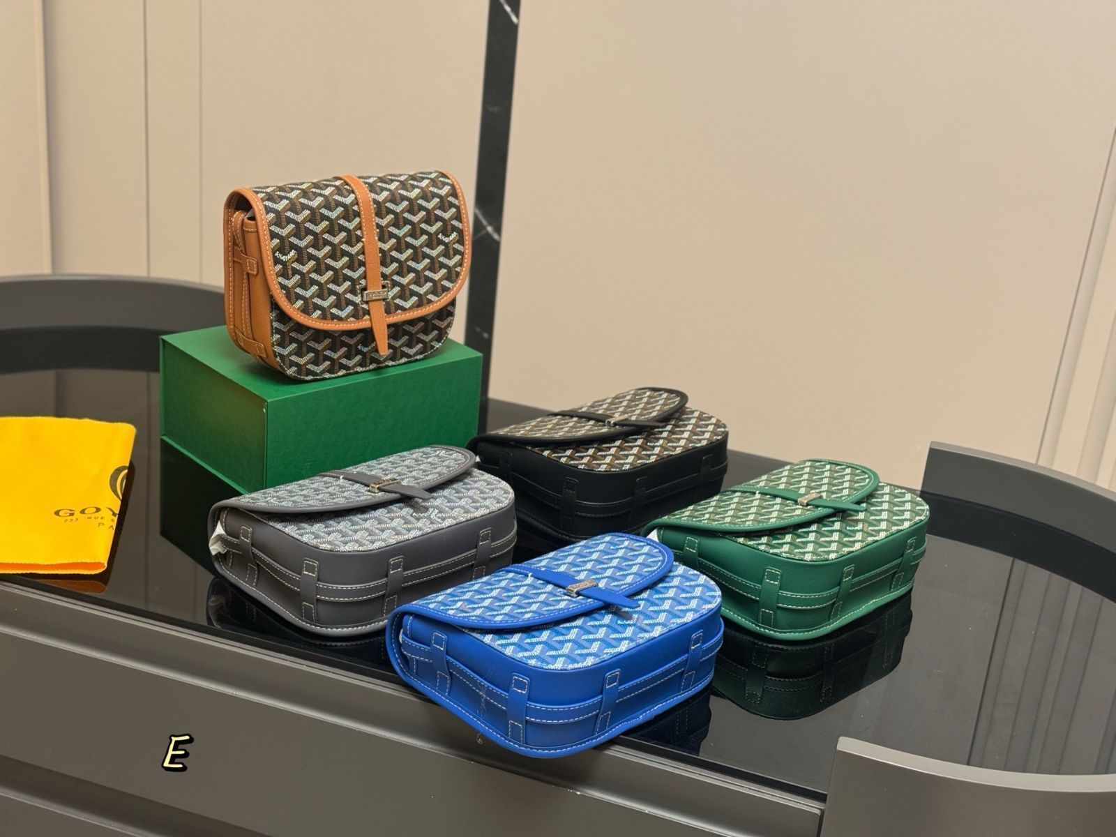 【今日特価】Goyard Style ゴヤードスタイル ポストマンバッグ