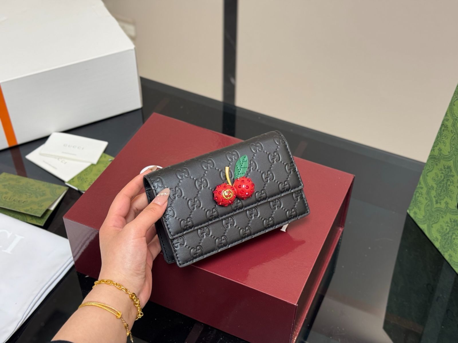 【今日特価】GG Cherry Chain Bag グッチ チェリーチェーンバッグ