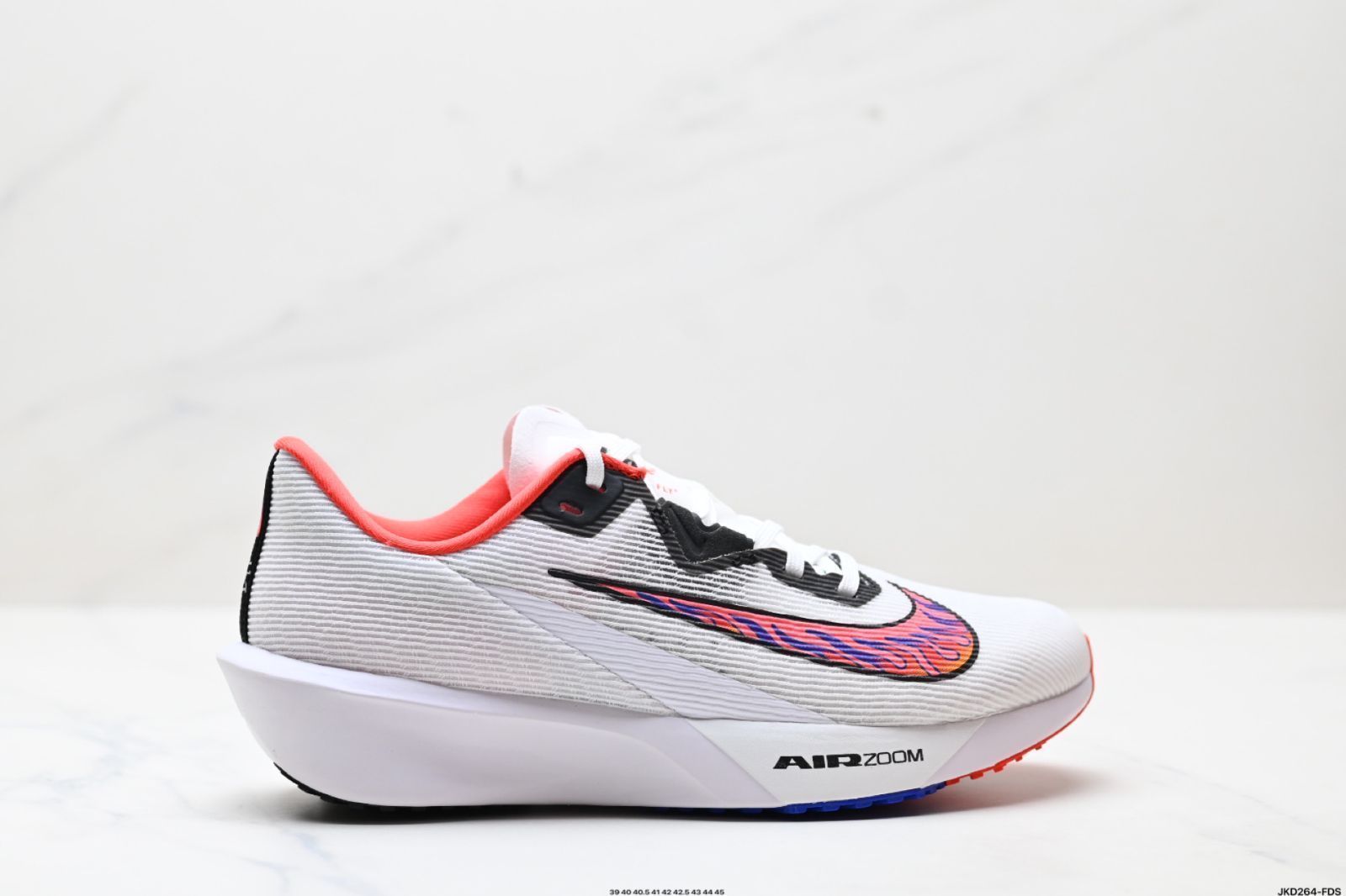 Nike / ナイキ AIR ZOOM RIVAL FLY 4 超弾性通気性軽量ランニングシューズ