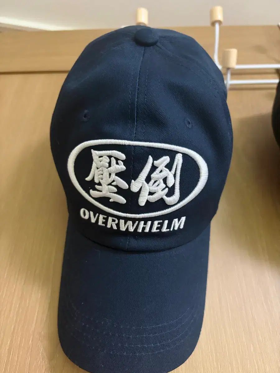 圧倒ベースボールキャップ ネイビー