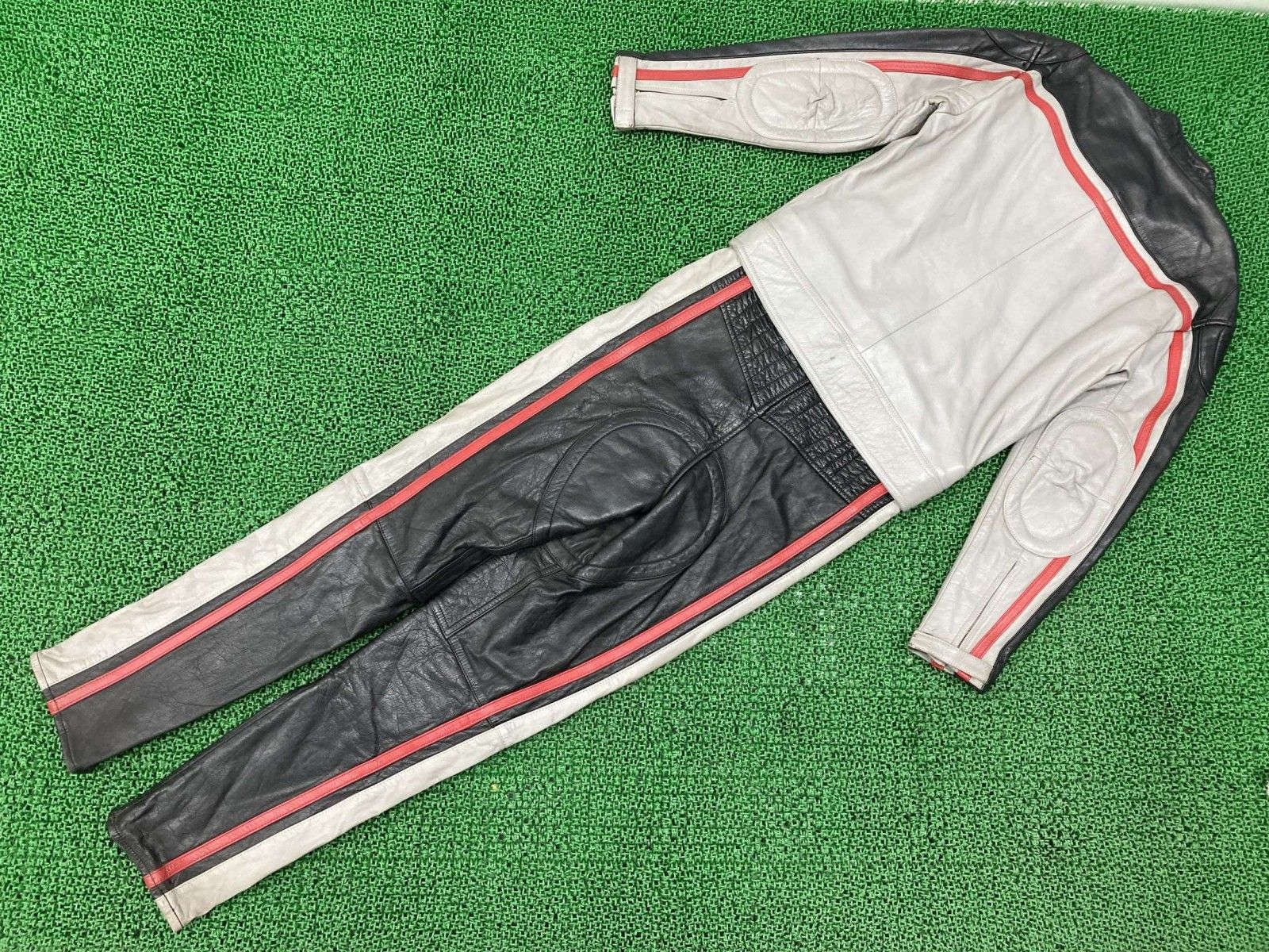 製 レーシングスーツ SportSotornUSA 社外 中古 Mサイズ 革ジャン 革パンツ pX 製 レーシングスーツ SportSotornUSA 社外 中古 Mサイズ 革ジャン 革
