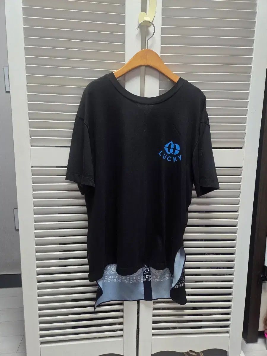 LUCKY CHOUETTE ラッキーシュエトゥ Tシャツ型ブラウス