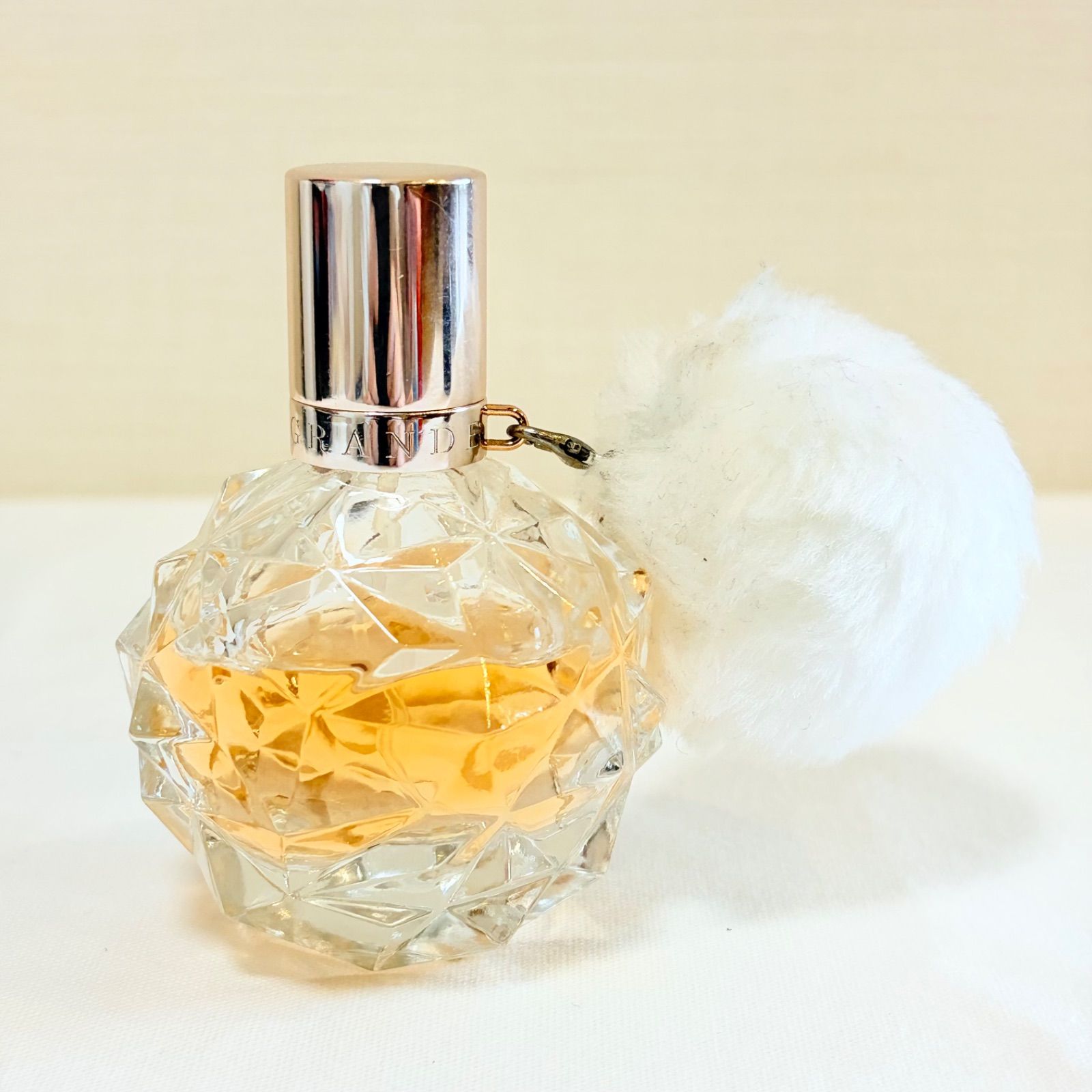 ARI by Ariana Grande eau de parfum アリ バイ アリアナグランデ