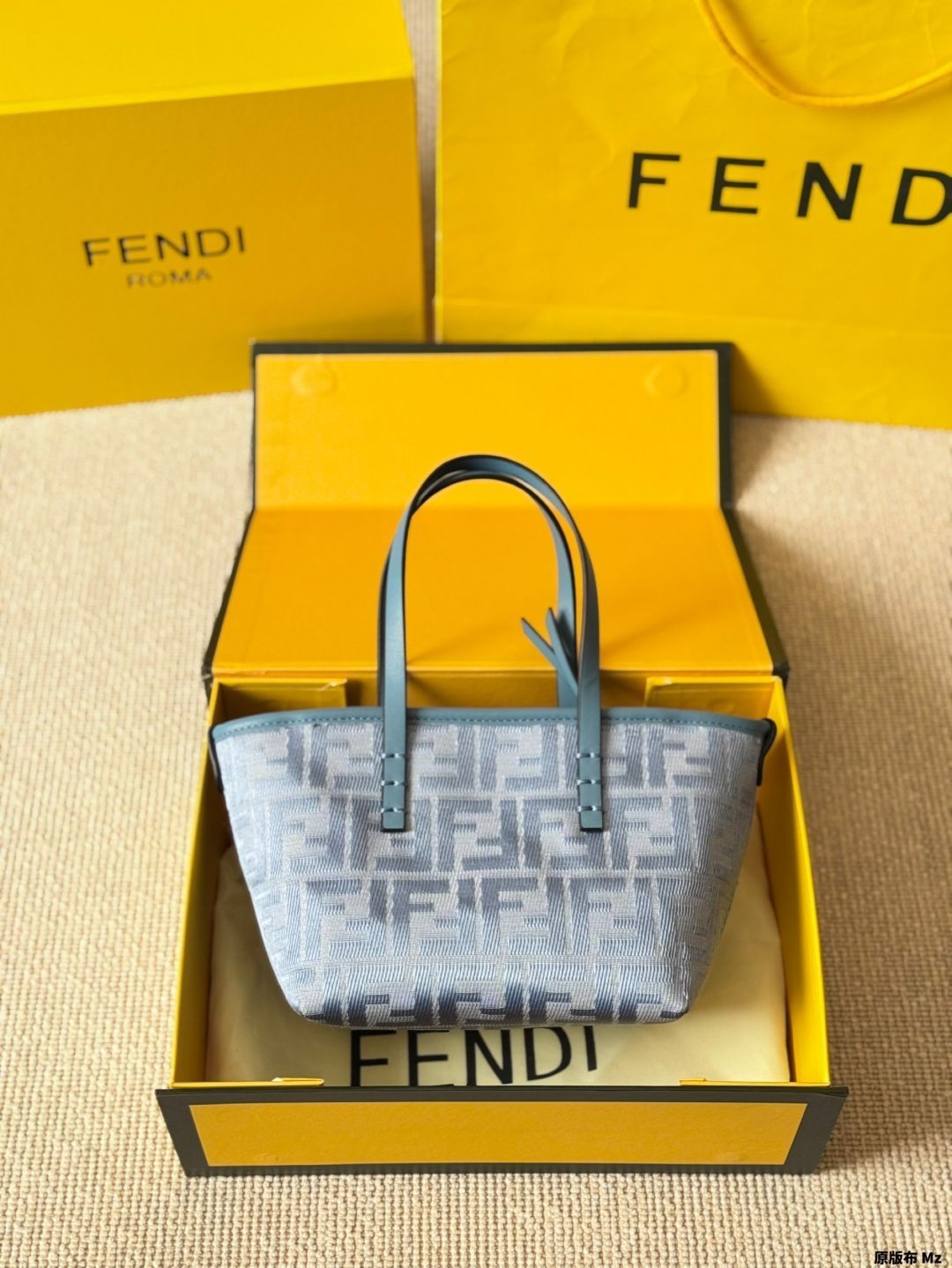 【今日特価】Fendi Monogram Roll Mini Basket Bag フェンディ モノグラム ロール ミニ バスケットバッグ-WTO輸入1 【今日特価】Fendi Monogram Roll Mini Basket Bag フェンディ モノグラム ロール ミニ バスケットバッグ-WTO輸入1
