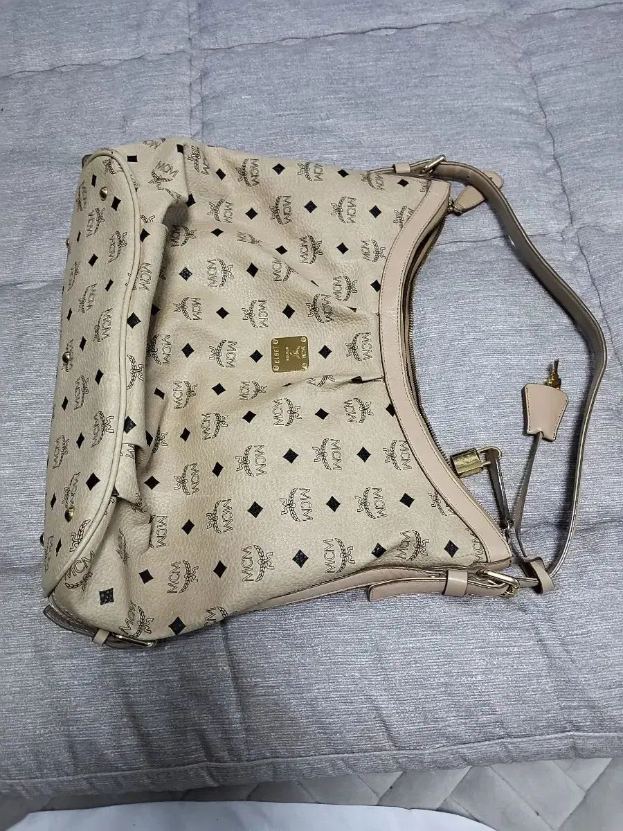MCMバッグ 城택 あります