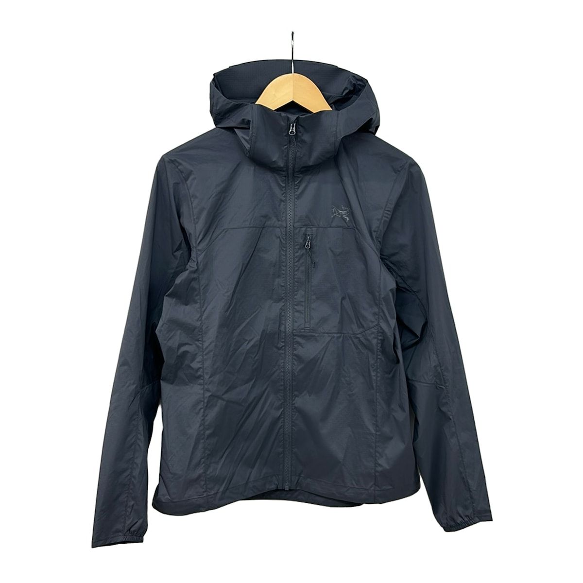 ARC'TERYX(アークテリクス) ブルゾン サイズS レディース美品 - ダークグレー 春/秋物/ジップアップ/長袖