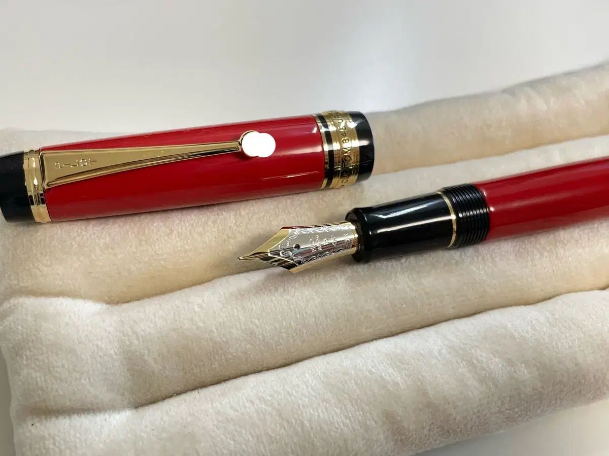パイロットコーポレーション 845 万年筆 朱漆 Mニブ