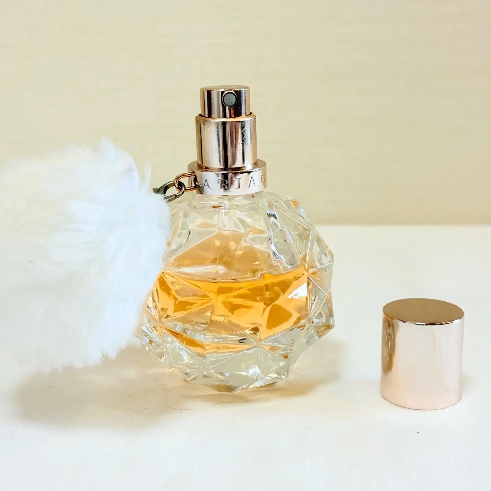 ARI by Ariana Grande eau de parfum アリ バイ アリアナグランデ
