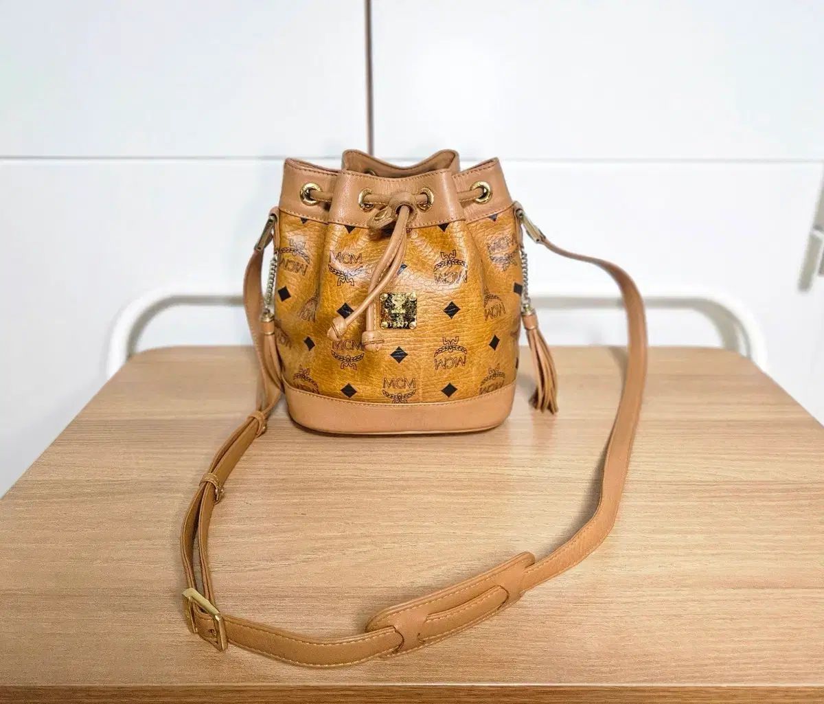 MCM ヴィセトス タッセル装飾 バケットバッグ ブラウン 巾着 クロスバック (状態良し)