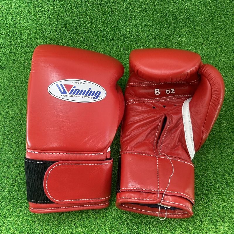 最終価格Winning ボクシンググローブ 8oz レッド Winning ボクシンググローブ 8 oz レッド 最終価格Winning ボクシング