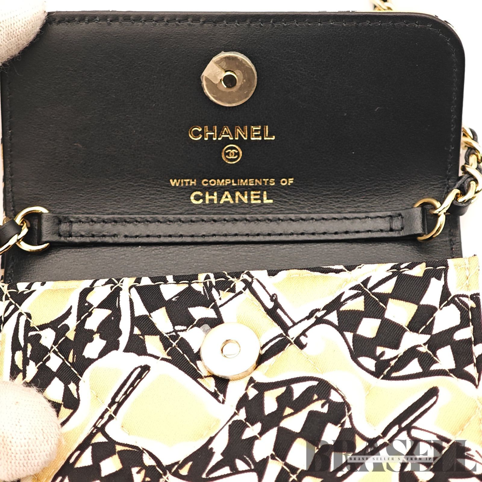CHANEL ミニチェーンショルダー バッグ ショルダーバッグ 柄 ベージュ